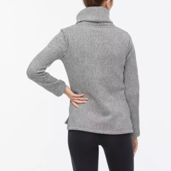 J. Crew Long Sleeve Funnelneck Pullover Fleece Lined Sweater-Herringbone Medium - Picture 3 of 5